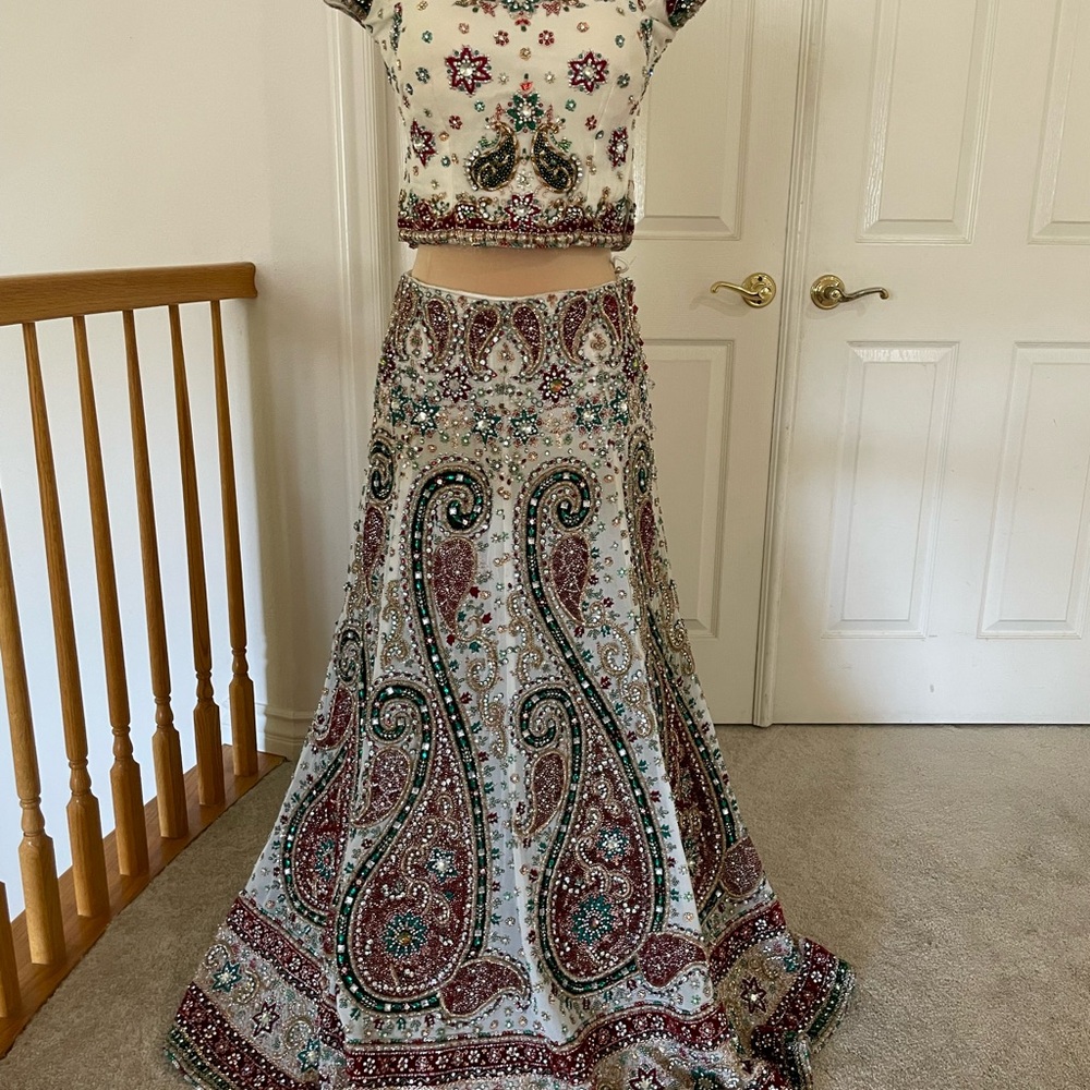 Embroidered Two-Piece Set - Picture 4 of 12